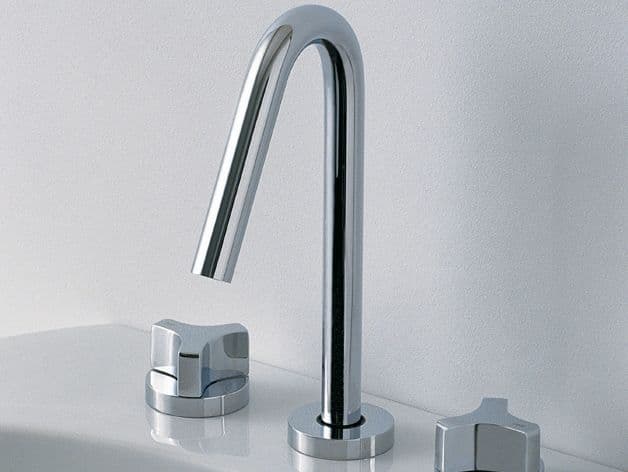 Thin spout with star handles