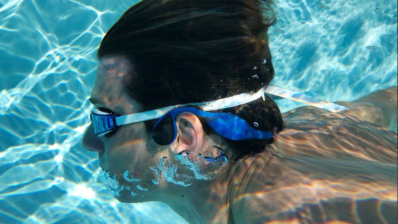 Zygo underwater on a swimmers head