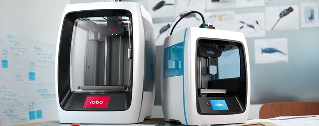 Two size of the 3D printer on a table