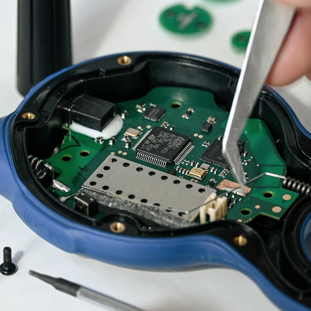 pcb assembly of the zygo radio unit outerspace design. Electronic engineering. Firmware Development. Mechanical Engineering